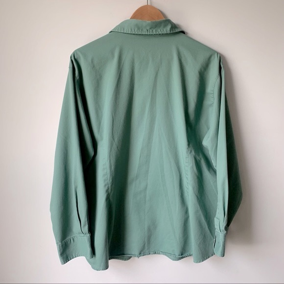 VINTAGE | Structured Oversized Button Down Top - Picture 6 of 6